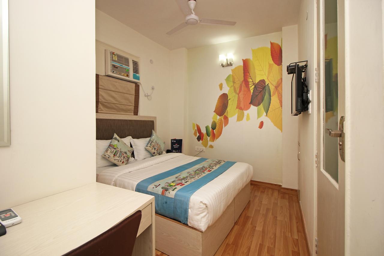 Hotel Nanak Residency Нью-Дели Экстерьер фото